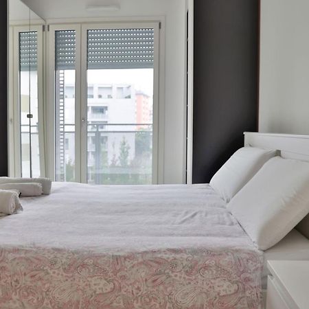 Luxury 3 Bedroom Apartment 100 Mq Next To Rho Fiera And San Siro มิลาน ภายนอก รูปภาพ