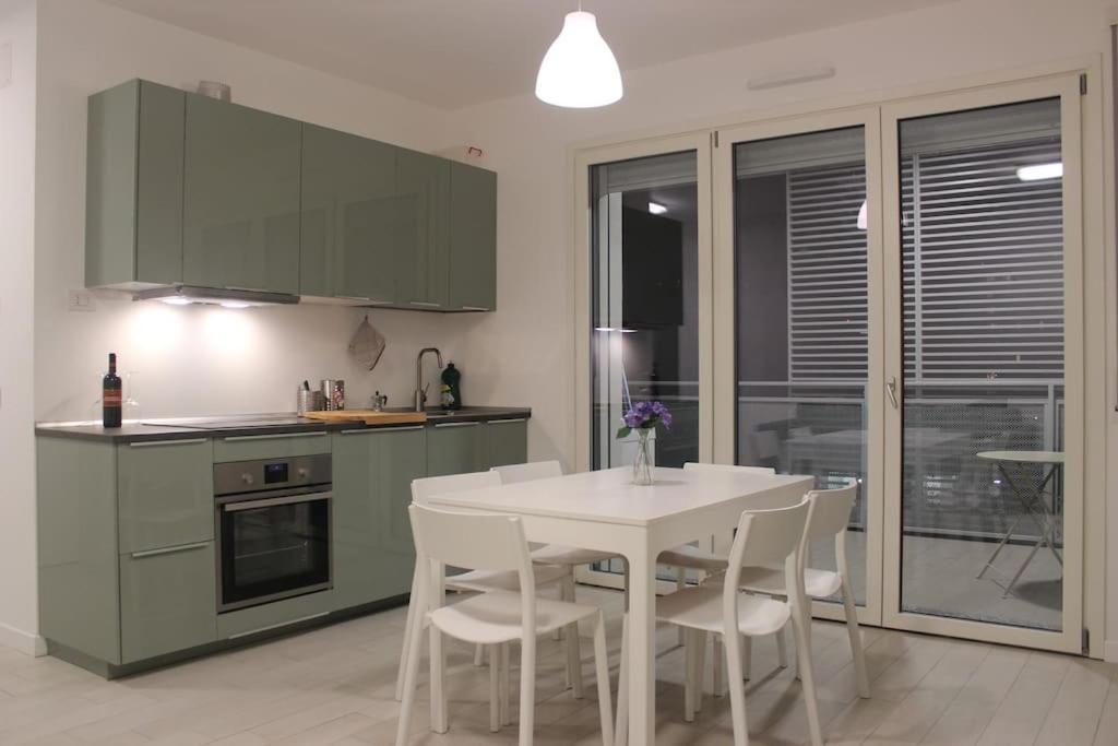 Luxury 3 Bedroom Apartment 100 Mq Next To Rho Fiera And San Siro มิลาน ภายนอก รูปภาพ