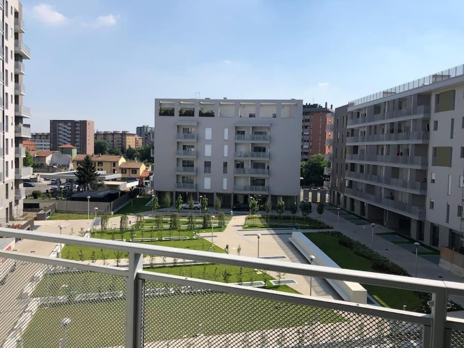 Luxury 3 Bedroom Apartment 100 Mq Next To Rho Fiera And San Siro มิลาน ภายนอก รูปภาพ